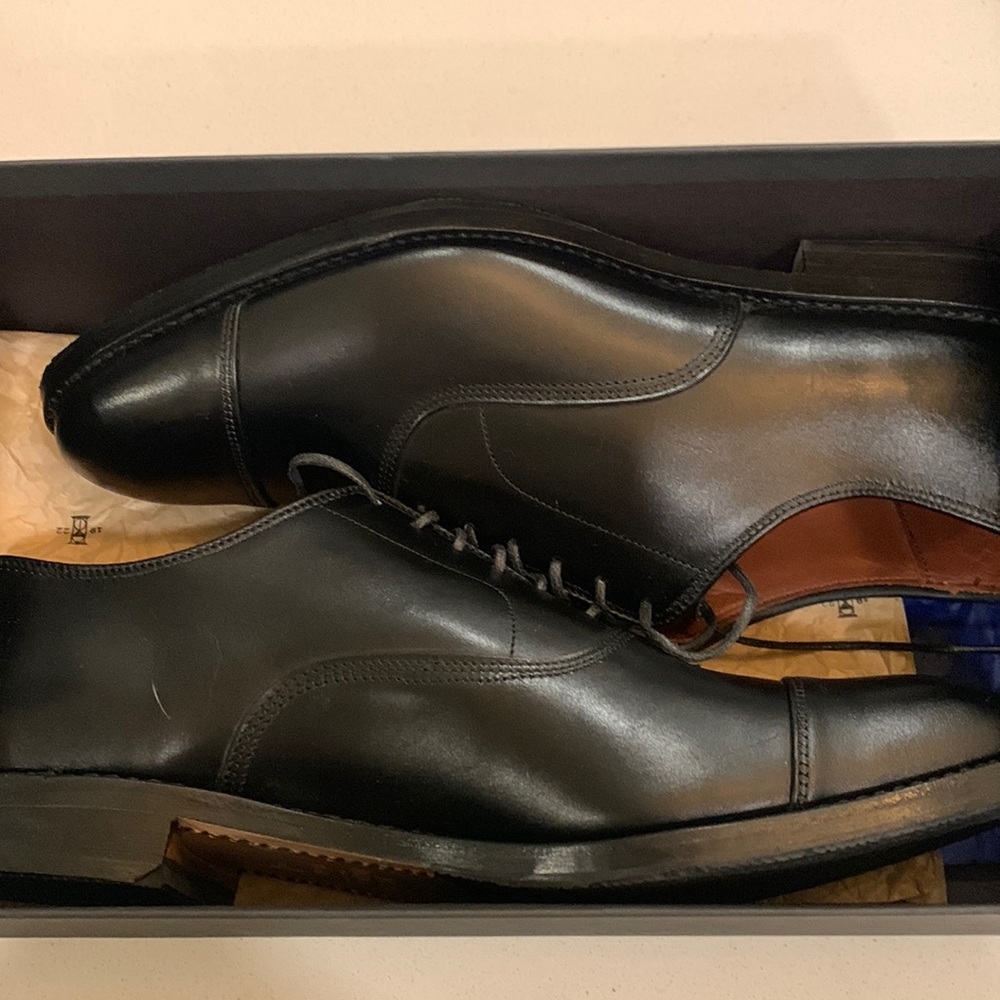 NWOT Allen Edmonds Park Avenue Cap-toe dress shoe